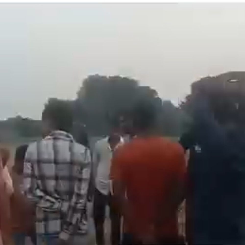 अयोध्या के बाबा बाजार में जंगली जानवर से दहशत:वन विभाग की टीमें तलाश में जुटीं, पैरों के निशान मिले