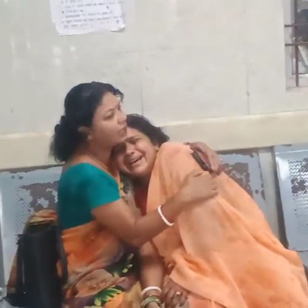 अररिया में बिजली पैनल गिरने से मजदूर की मौत:कंपनी परिसर में काम के समय एक्सीडेंट, परिजनों ने मर्डर की आशंका जताई