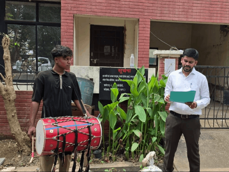 कोयला लेवी केस...सूर्यकांत तिवारी के मकान पर IT का कब्जा:भिलाई में करीबी मनीष उपाध्याय के नाम कराई थी रजिस्ट्री, ढोल बजाकर कराई मुनादी
