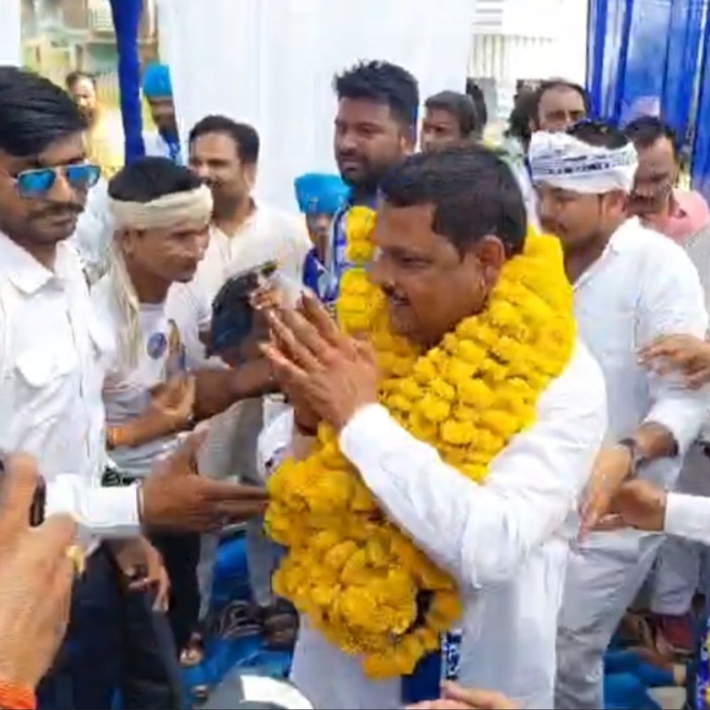 कालपी से बसपा प्रत्याशी बोले- पलायन रोकना पहली प्राथमिकता:बाढ़ से राहत, शिक्षा-स्वास्थ्य और रोजगार पर रहेगा जोर; 2027 चुनाव की तैयारी
