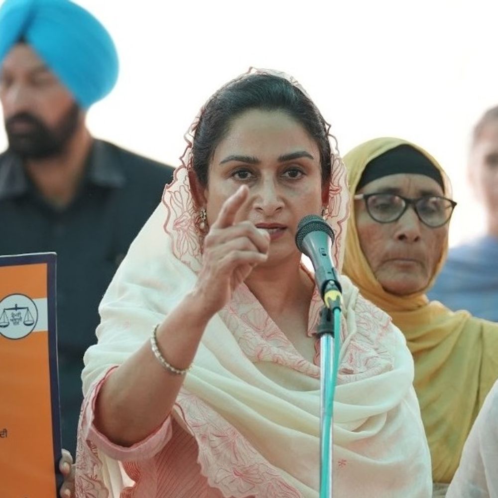 मानसा में महिला सम्मेलन में पहुंची सांसद हरसिमरत बादल:बोली:नशा खत्म करने की जिम्मेदारी से नहीं भाग सकते CM,नशे से प्रभावित परिवारों के पुनर्वास उठाई मांग