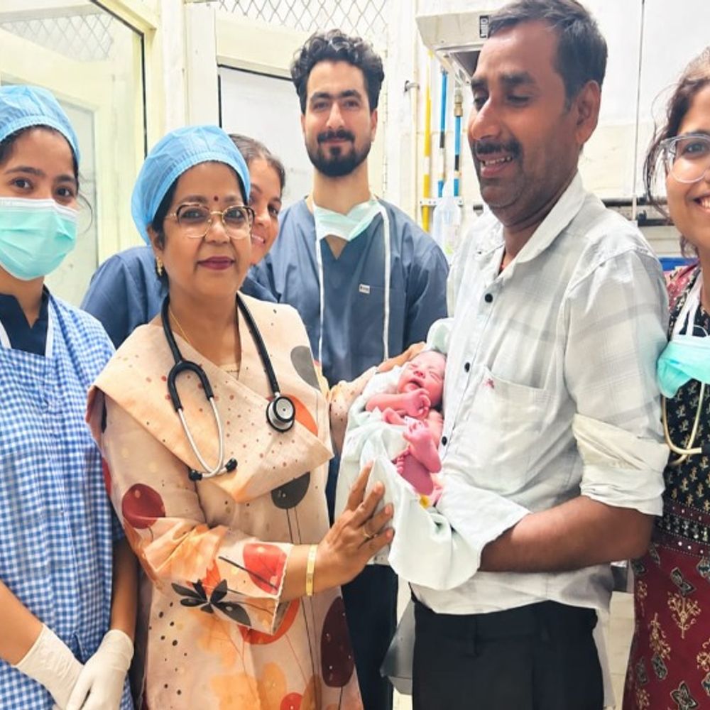 15 साल बाद मां बनीं 38 साल की महिला:KGMU में पोस्ट कोविड पहली सफल IVF डिलीवरी, 80 हजार आया खर्च