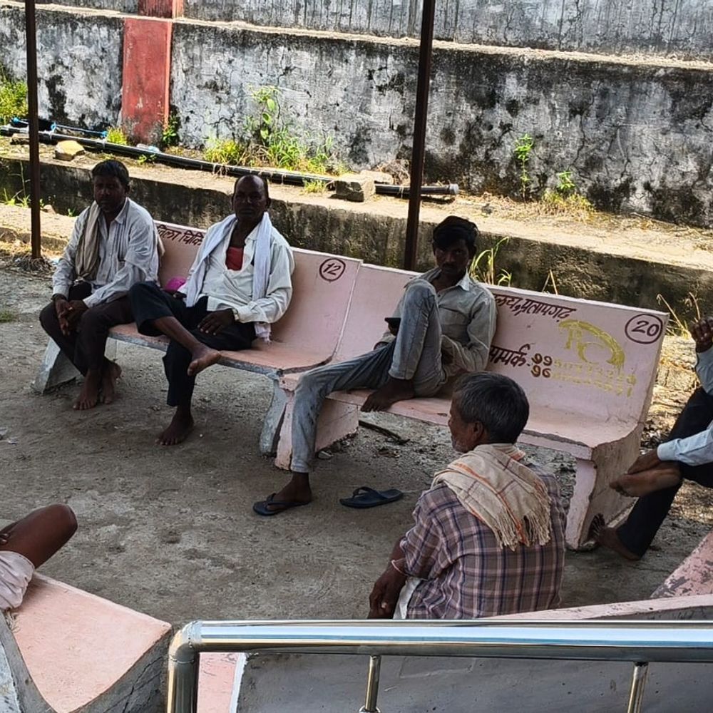 प्रतापगढ़ में खेत पर काम करते किसान की मौत:अचानक तबीयत बिगड़ी, बेहोश होकर गिरा; हॉस्पिटल में मृत घोषित किया