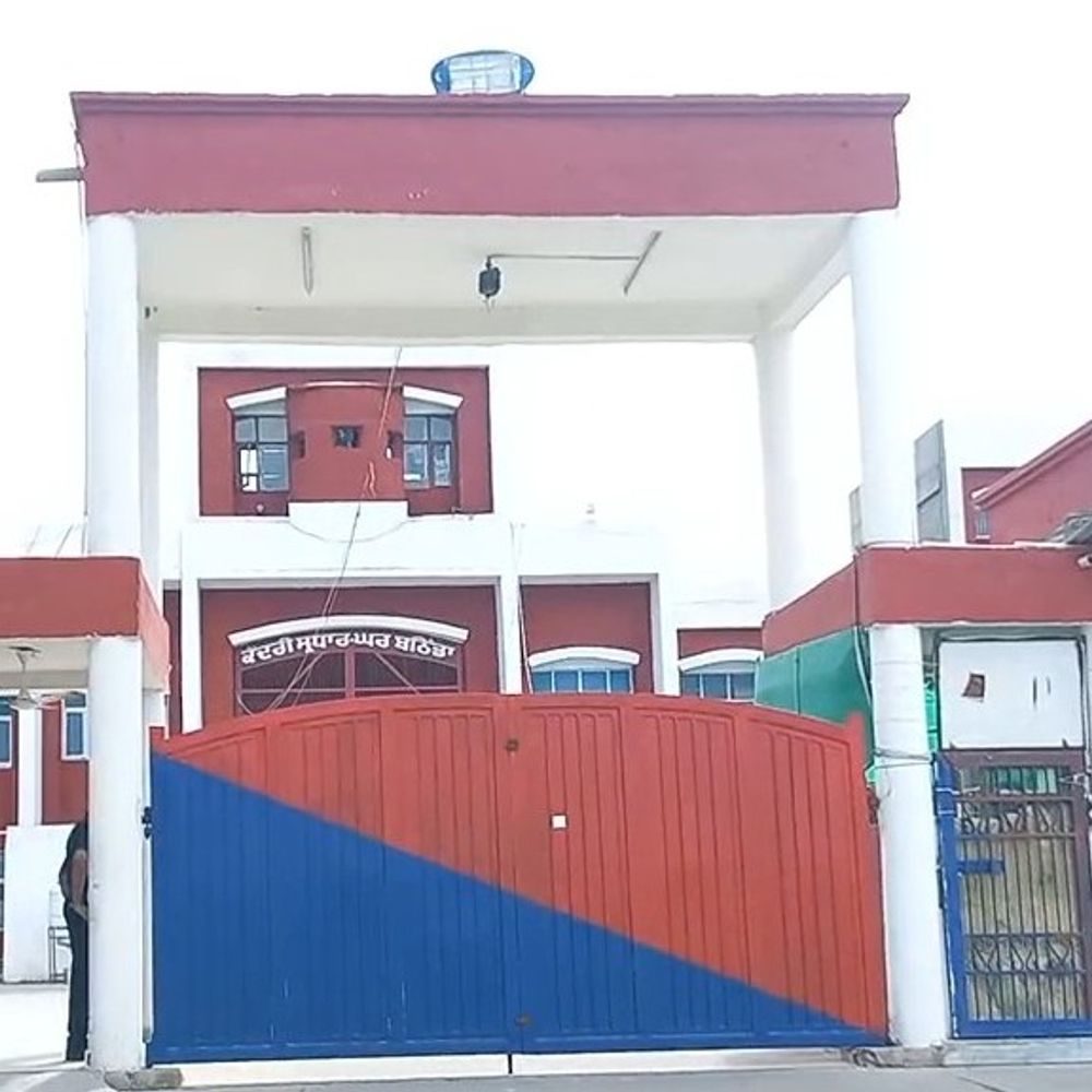 बठिंडा सेंट्रल जेल में बंदी ने की आत्महत्या:बैरक की खिड़की की ग्रिल से लटका मिला शव, 4 दिन पहले हुआ था गिरफ्तार