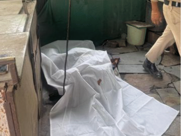 बाणगंगा में फैक्ट्री मजदूर का शव मिला:  सिर पर चोट के निशान, पास से आ रही थी शराब की बदबू; दोस्तों से पूछताछ जारी – Indore News