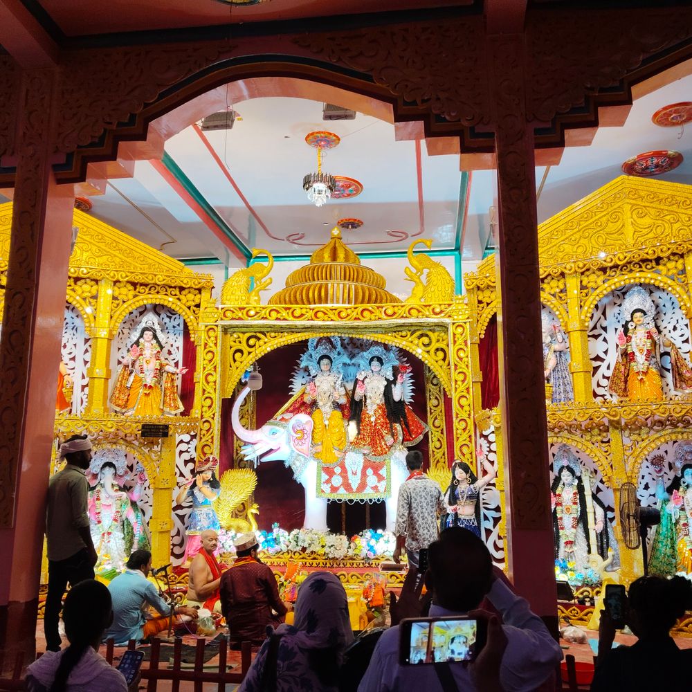 मधुबनी के गंगासागर में 46वां इंद्र पूजनोत्सव शुरू:देवराज इंद्र और इंद्राणी की पूजा हुई, परिसर में उमड़ी भीड़, मेला भी सजाया गया