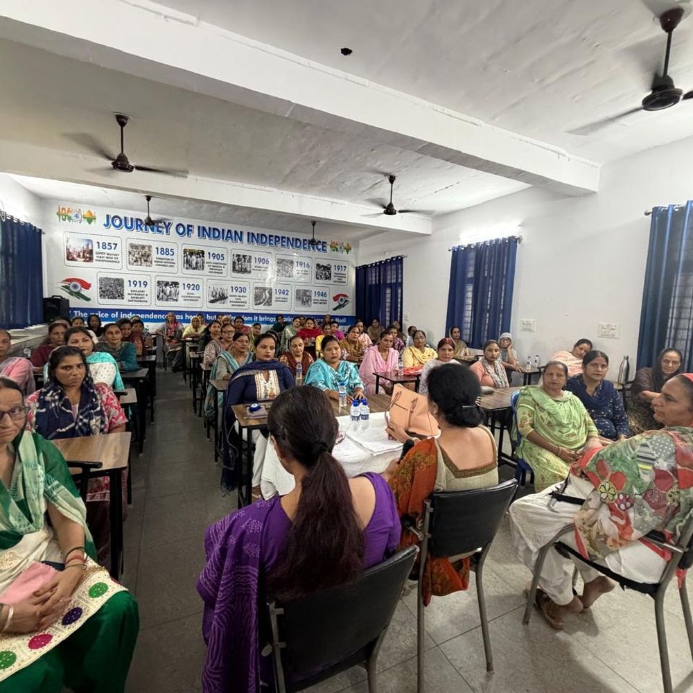 सरकारी सीनियर सेकेंडरी स्कूल बोलीना में महिला सेहत जागरूकता सेमिनार करवाया