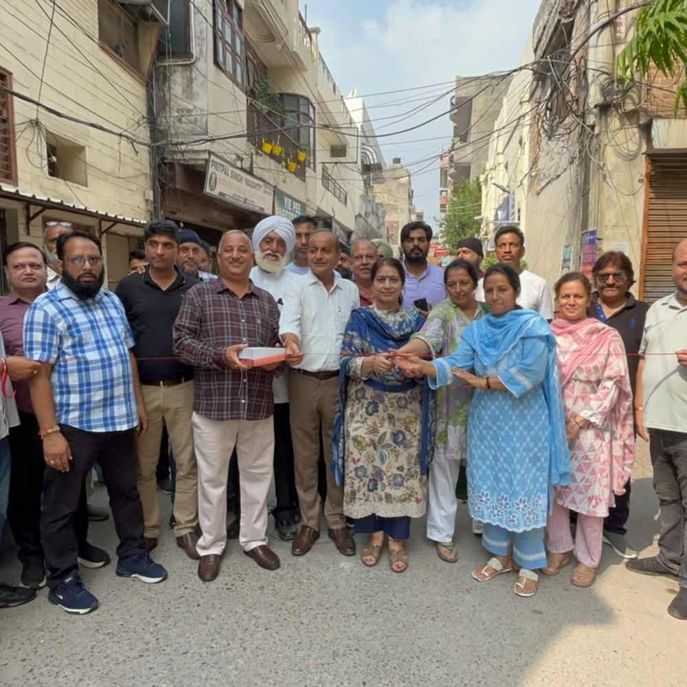 कौंसलर उमा बेरी और कांग्रेस जिला प्रधान रजिंदर बेरी ने  किया उद्घाटन