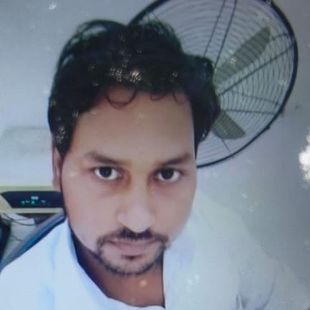 पत्नी से झगड़े के बाद युवक ने जान दी:बदायूं में घर के कमरे में फंदे पर मिला शव, परिजन बोले- अक्सर होता था विवाद