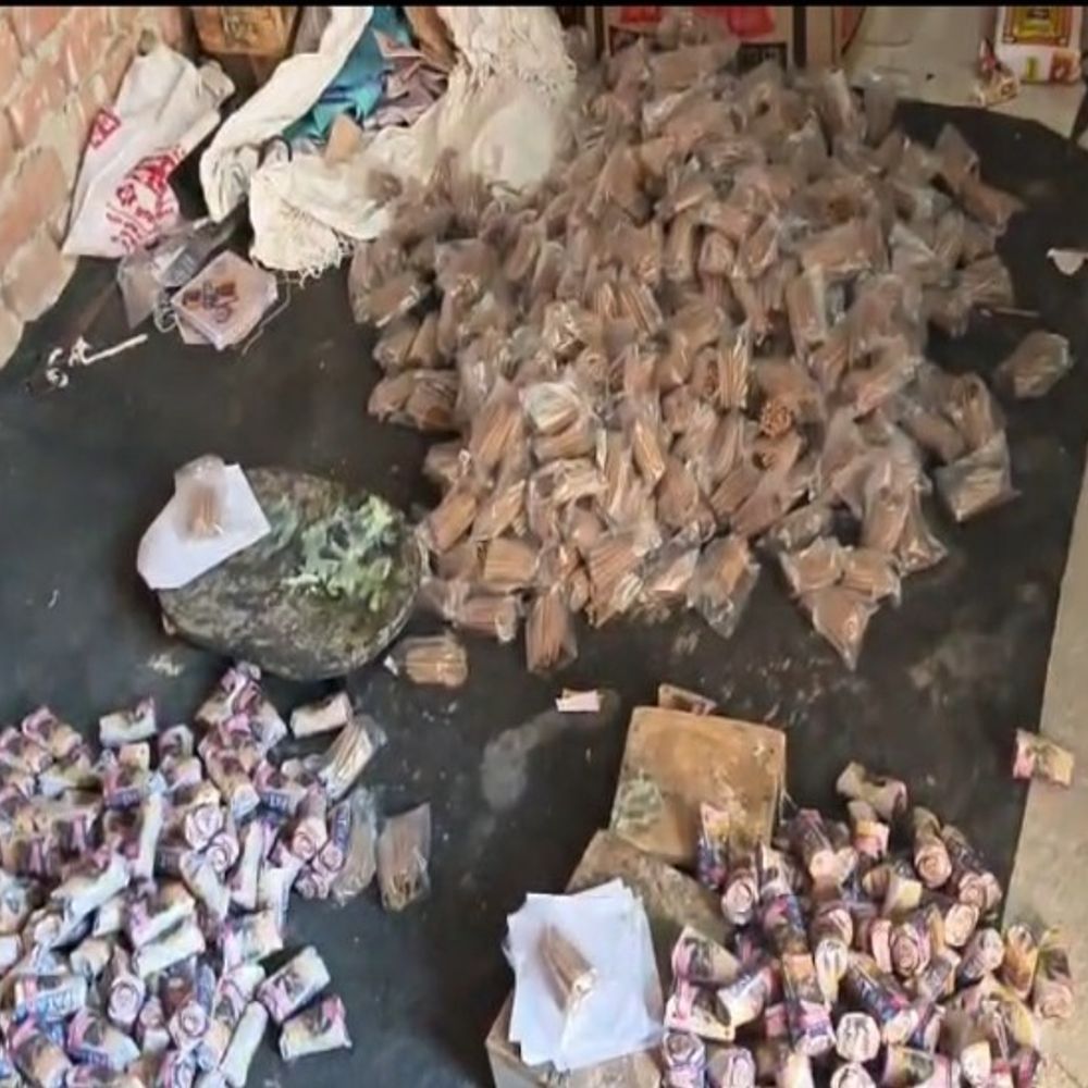 टोंक में नकली बीड़ी फैक्ट्री का भंडाफोड़:नामी कंपनियों के रैपर-हॉलमार्क मिले; 187 Kg तैयार माल बरामद