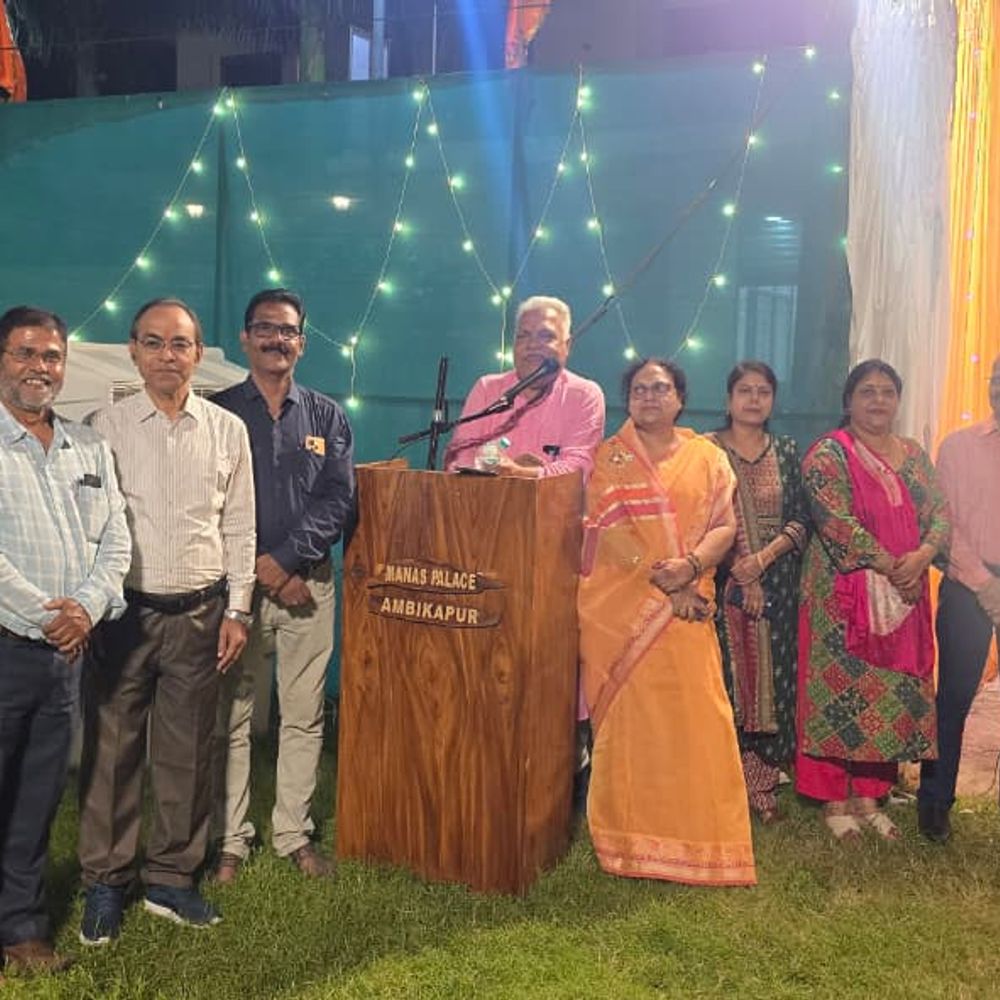 कवि सम्मेलन में गूंजी भगवान गणेश, शिव व सरस्वती वंदना