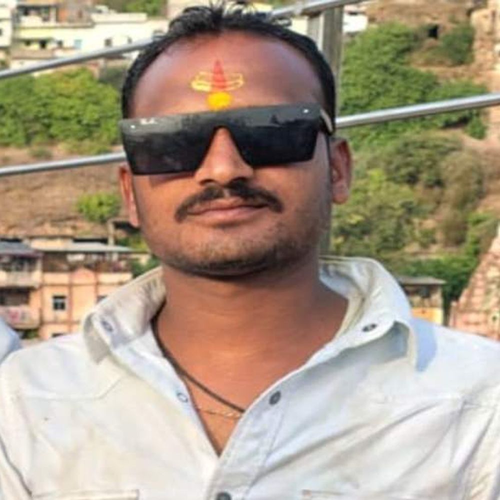 सूदखोर महिला की प्रताड़ना से परेशान युवक ने लगाई फांसी:  इंदौर में 40 हजार का लिया था कर्ज, ब्याज सहित चुकाया; 8 हजार और मांगने का आरोप – Indore News