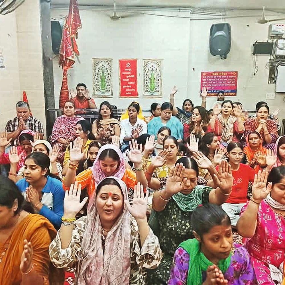 श्री कष्ट निवारण बालाजी मंदिर में करवाई चौकी