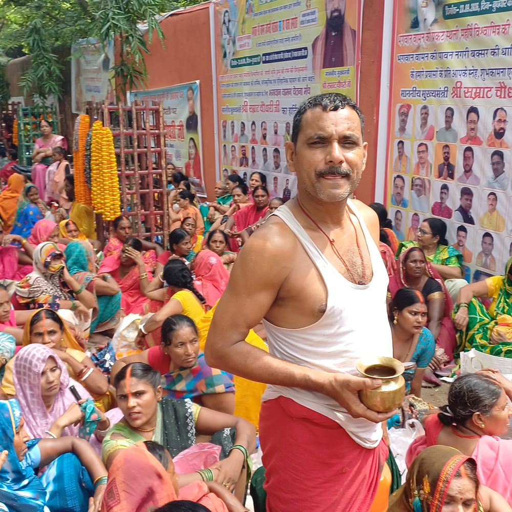 श्रद्धालुओं के लिए तीन घंटे बंद रहा वामन भगवान मंदिर