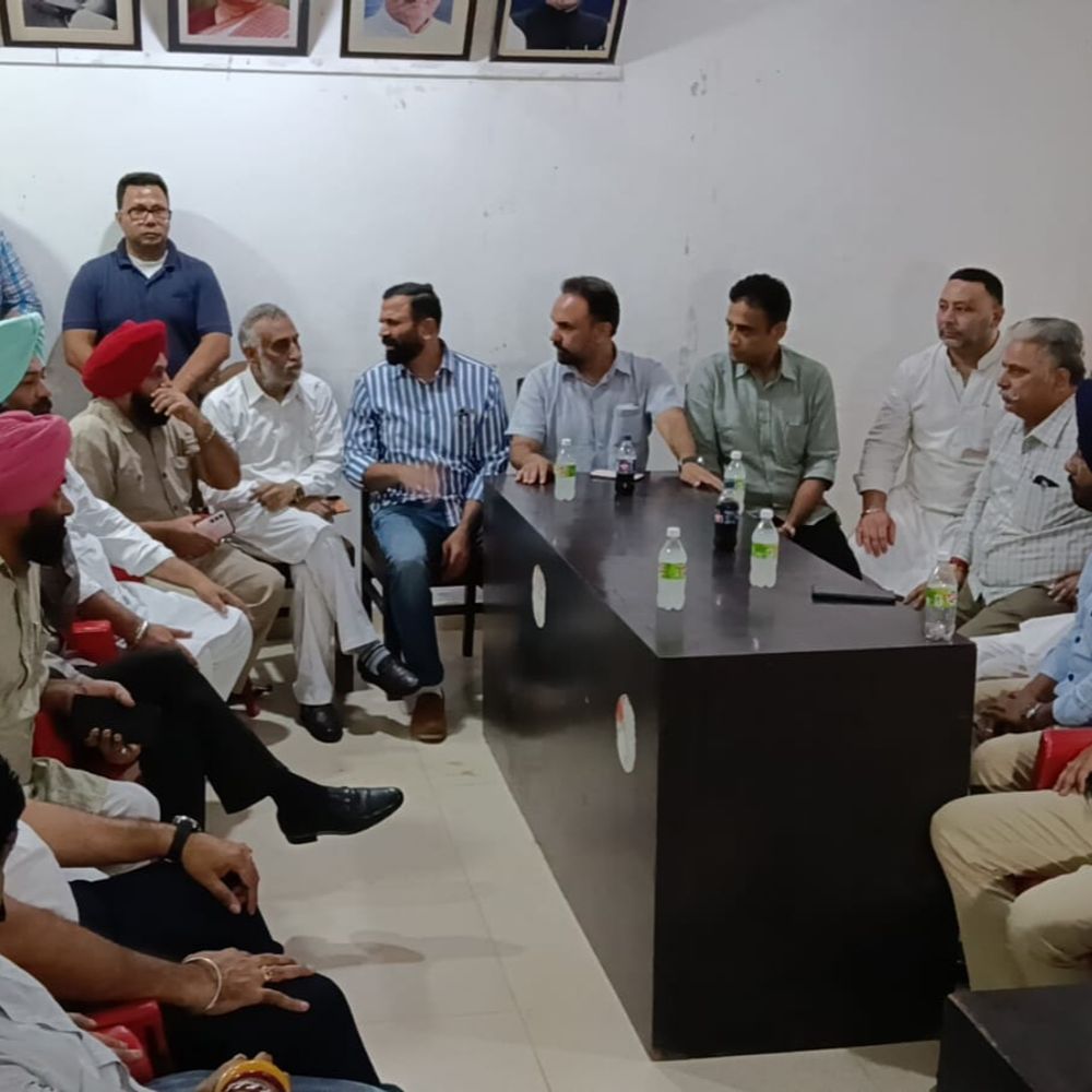 बोले-आश्वासन नहीं धरातल पर काम चाहिए, विकास कार्यों की टेंडर प्रक्रिया में गोलमाल के लगाए आरोप