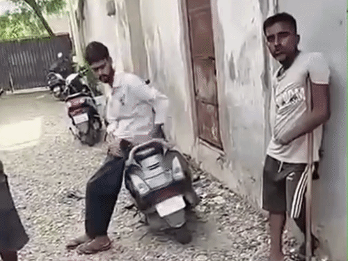 जालंधर में युवक का शव मिला:सिर पर चोट के निशान, पास पड़ी थी खून से सनी चप्पल और सिरिंजें; परिवार को हत्या का शक