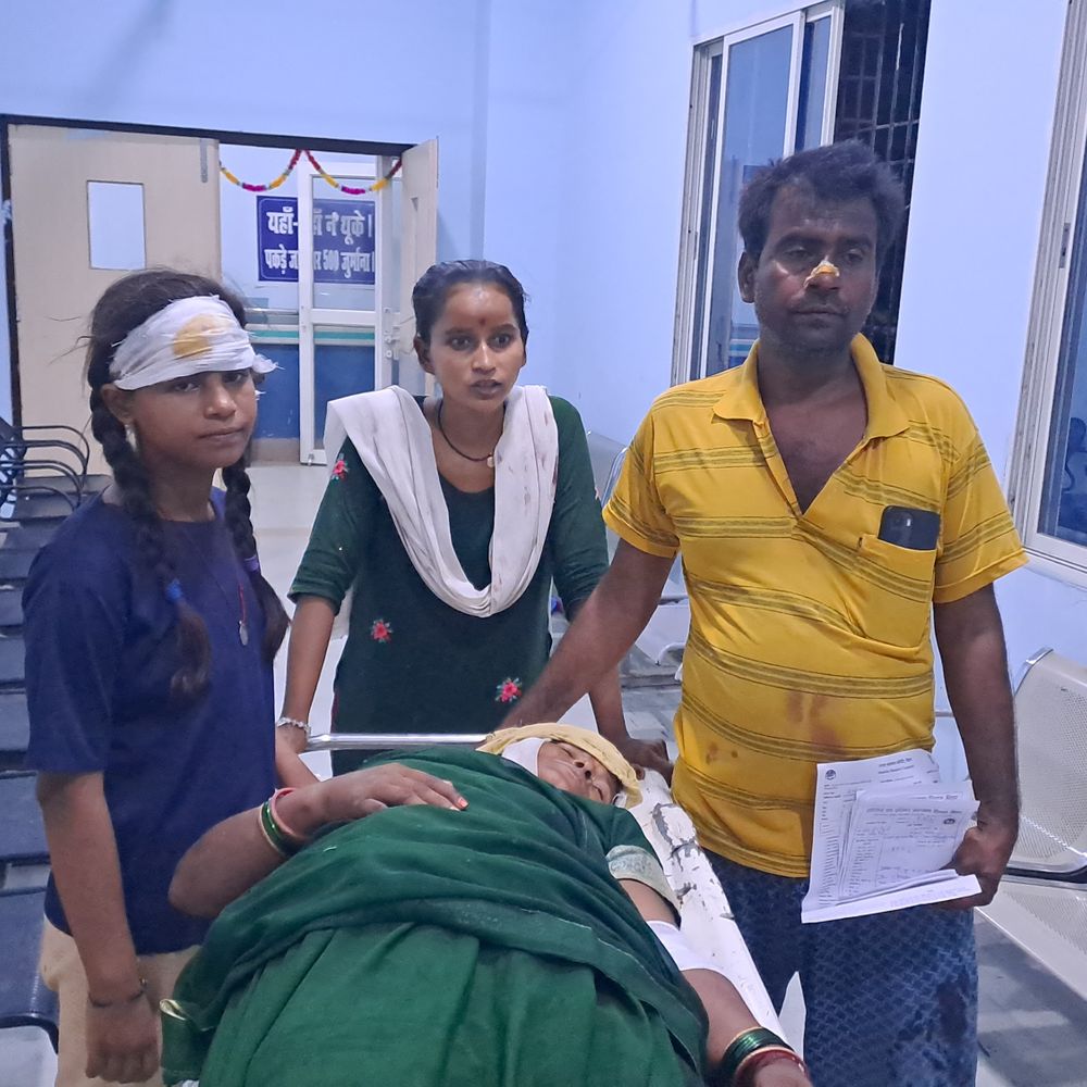 दो पक्षों में मारपीट, एक परिवार के 4 घायल:गोपालगंज में ताड़ के पेड़ को लेकर विवाद, महिला की हालत नाजुक