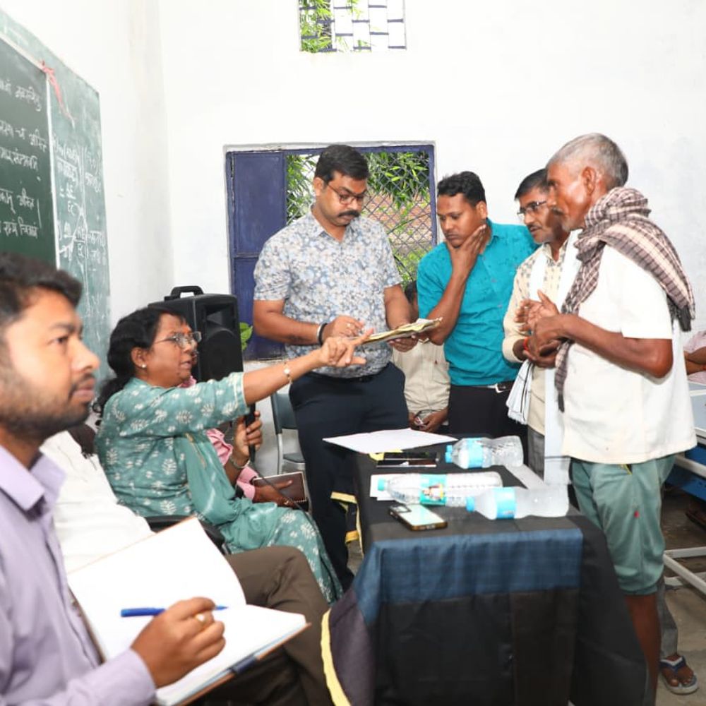 मझगांय परियोजना विस्थापितों को एक सप्ताह में मिलेगा मुआवजा:तहसील में बनेगा विशेष सुनवाई सेल; कलेक्टर बोलीं- बुजुर्गों की मदद के लिए घर-घर जाएं