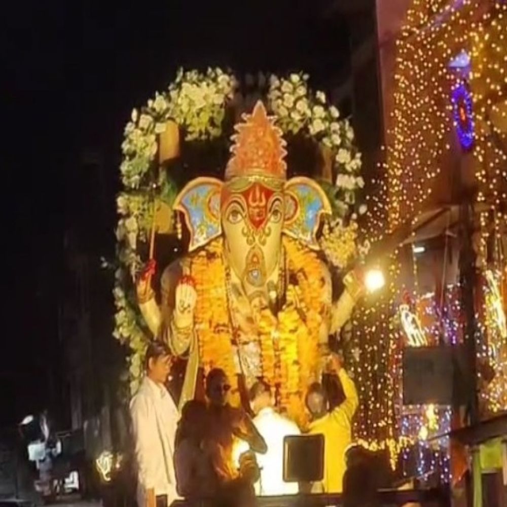 टोंक में निकली भगवान गणेश की 100 से ज्यादा झांकियां:कलाकारों ने किया शिव नृत्य, देखने जिलेभर से आए श्रद्धालु