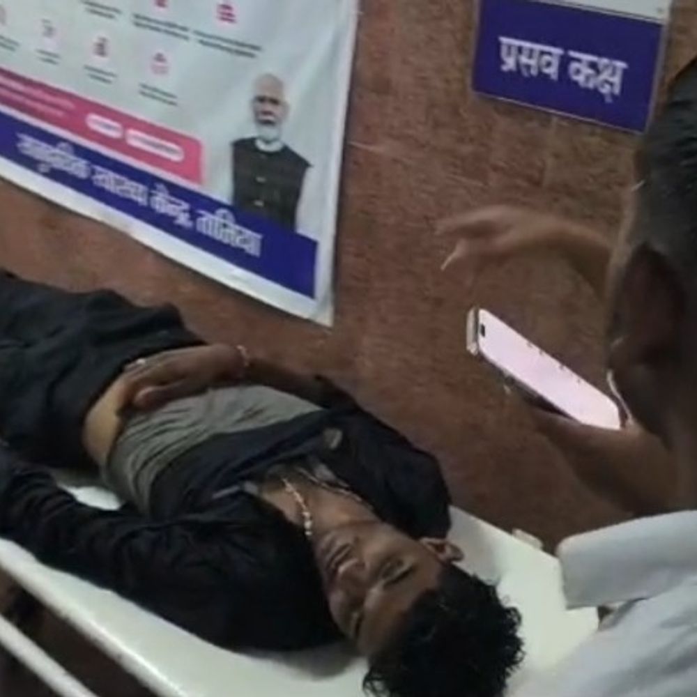 तामिया में तेज रफ्तार पिकअप ने बाइक को मारी टक्कर:युवक की मौत, लखन बाबा की गुलाई के पास हादसा; चालक पर कुचलने का आरोप
