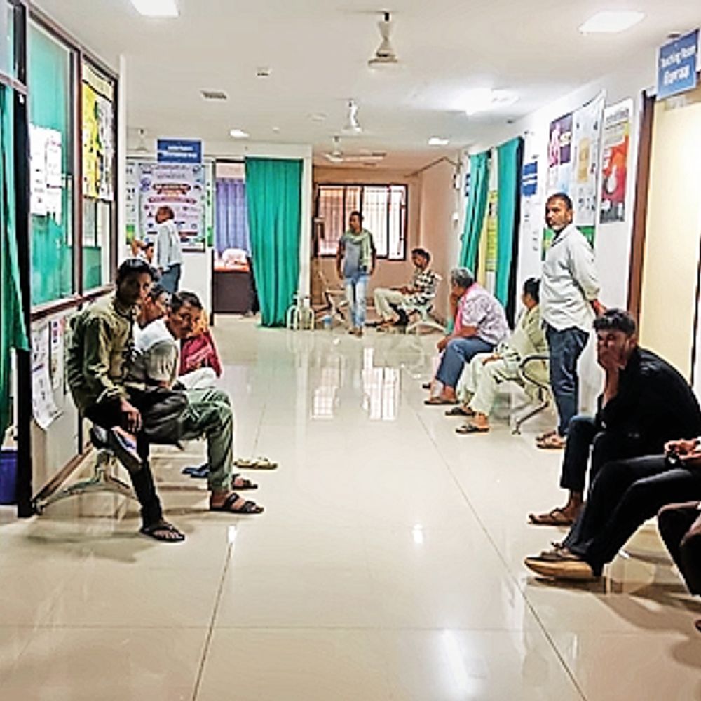 184 जूनियर डॉक्टर हड़ताल पर: ओपीडी में मरीज के इंतजार के घंटे बढ़े