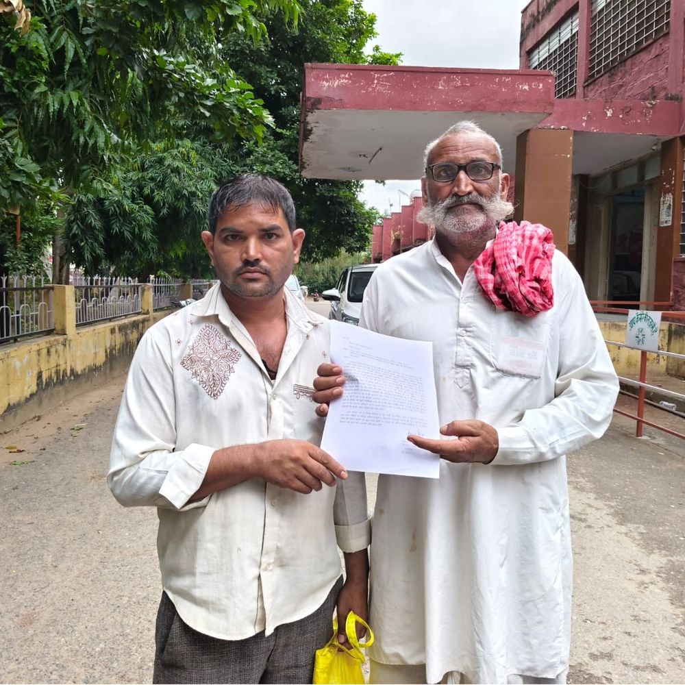 बेटे की मौत के 2महीने बाद भी नहीं हटी लाइन:परिजनों ने कलेक्टर-एसपी से लगाई गुहार, बिजली अफसरों पर रिश्वत मांगने का आरोप