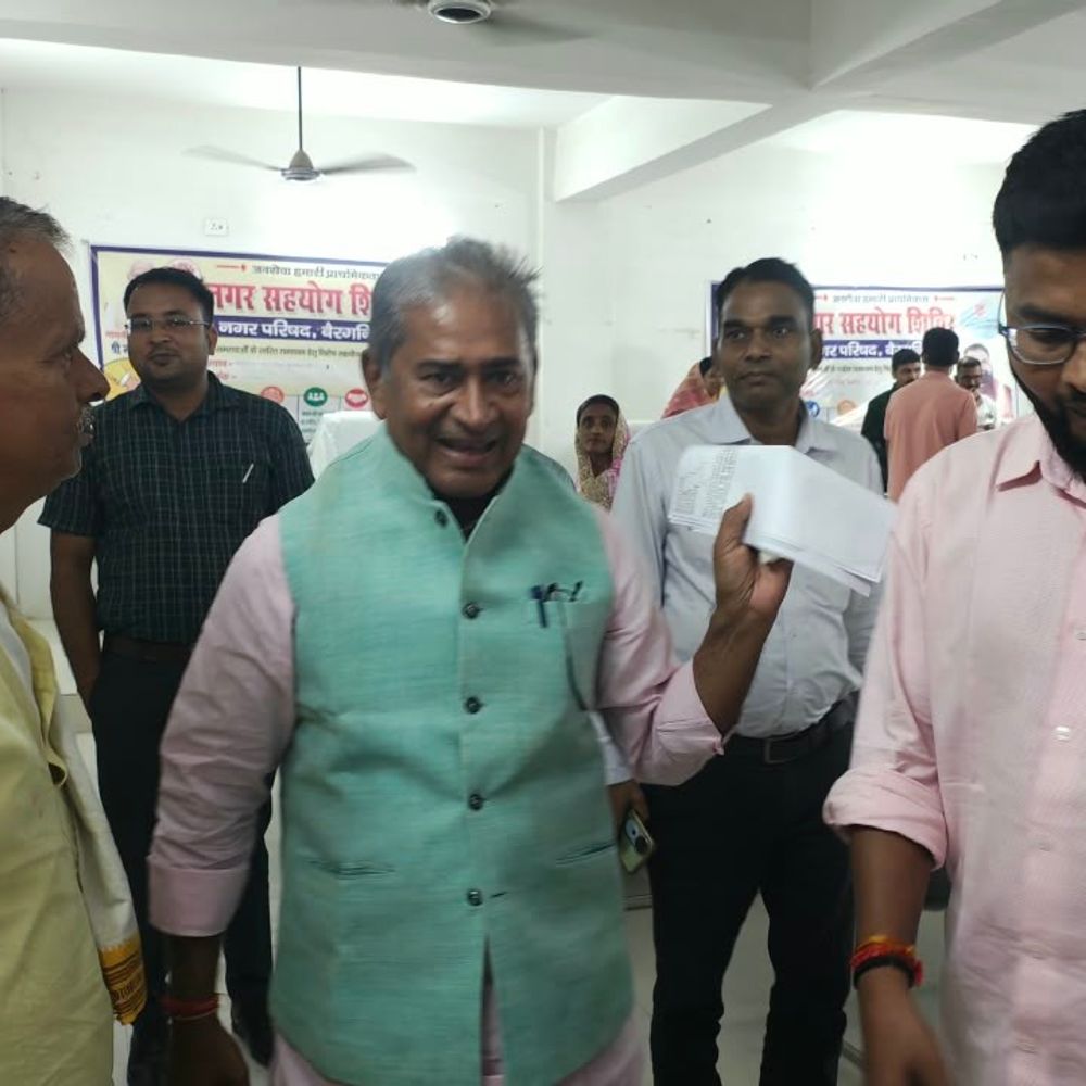 'बैरगनिया में बाईपास का काम फिर अटका':सीतामढ़ी में ठेकेदार ने हाथ खड़े किए, नए सिरे से होगा टेंडर; स्ट्रीट लाइट भी लगेंगी
