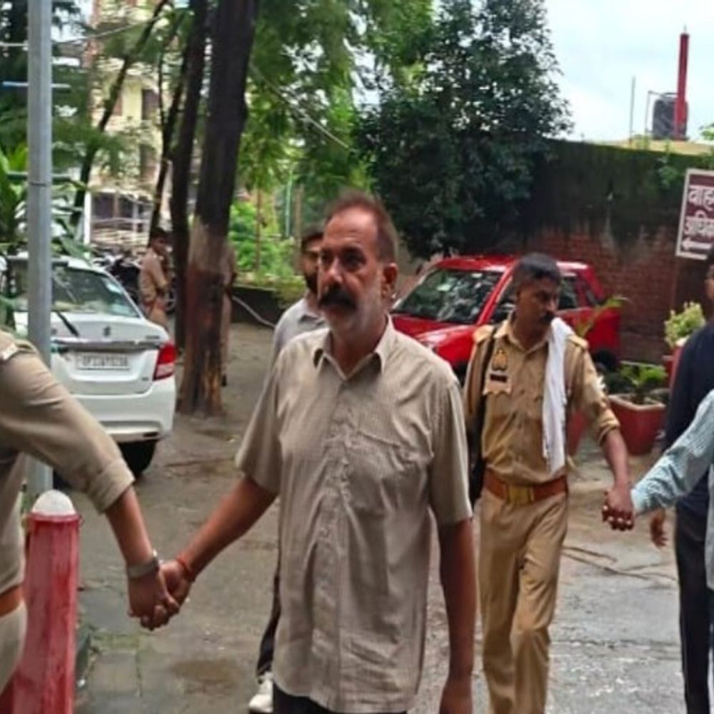 अमेठी में रिटायर्ड फौजी और भाई को उम्रकैद:अयोध्या बक्श हत्याकांड में कोर्ट ने 1.54 लाख रुपए का लगाया जुर्माना, 16 साल बाद फैसला