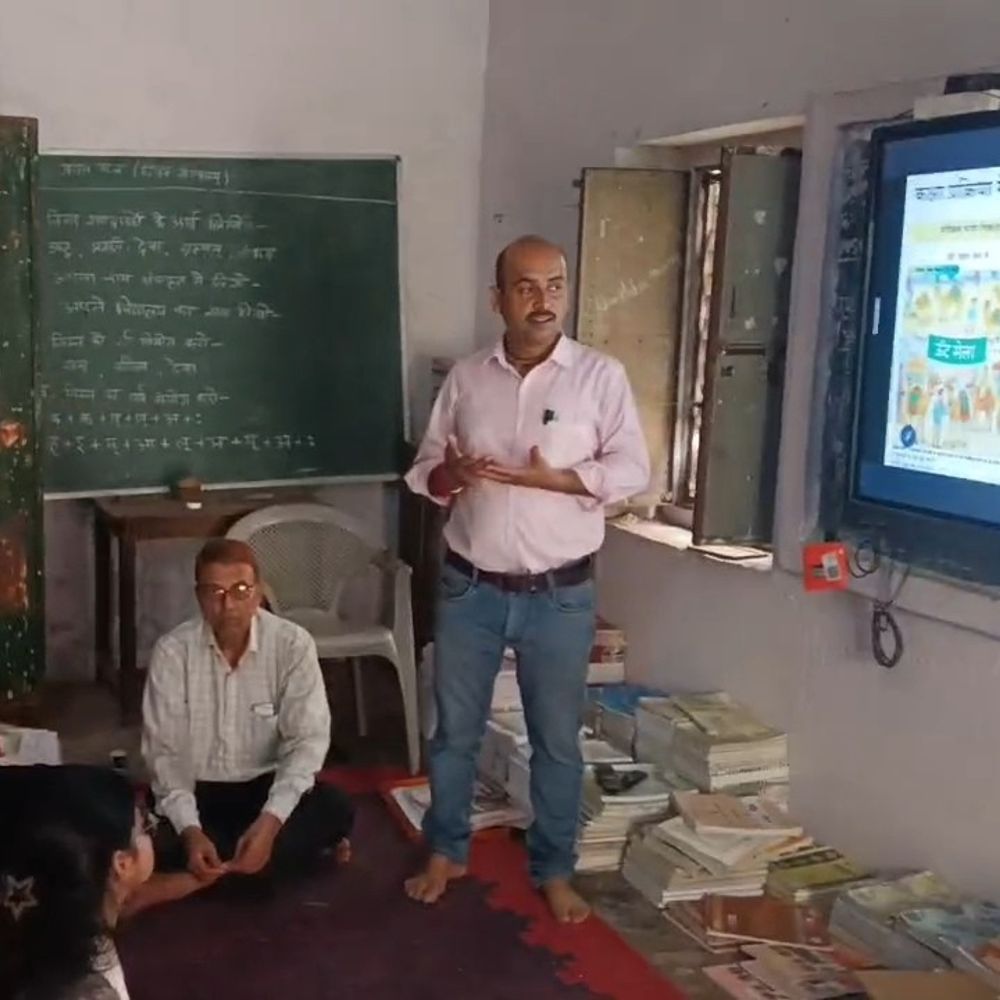 करौली में प्राथमिक शिक्षकों को निपुण भारत का प्रशिक्षण मिला:गणित-अंग्रेजी शिक्षण को प्रभावी बनाने पर जोर, 30 शिक्षकों ने लिया भाग