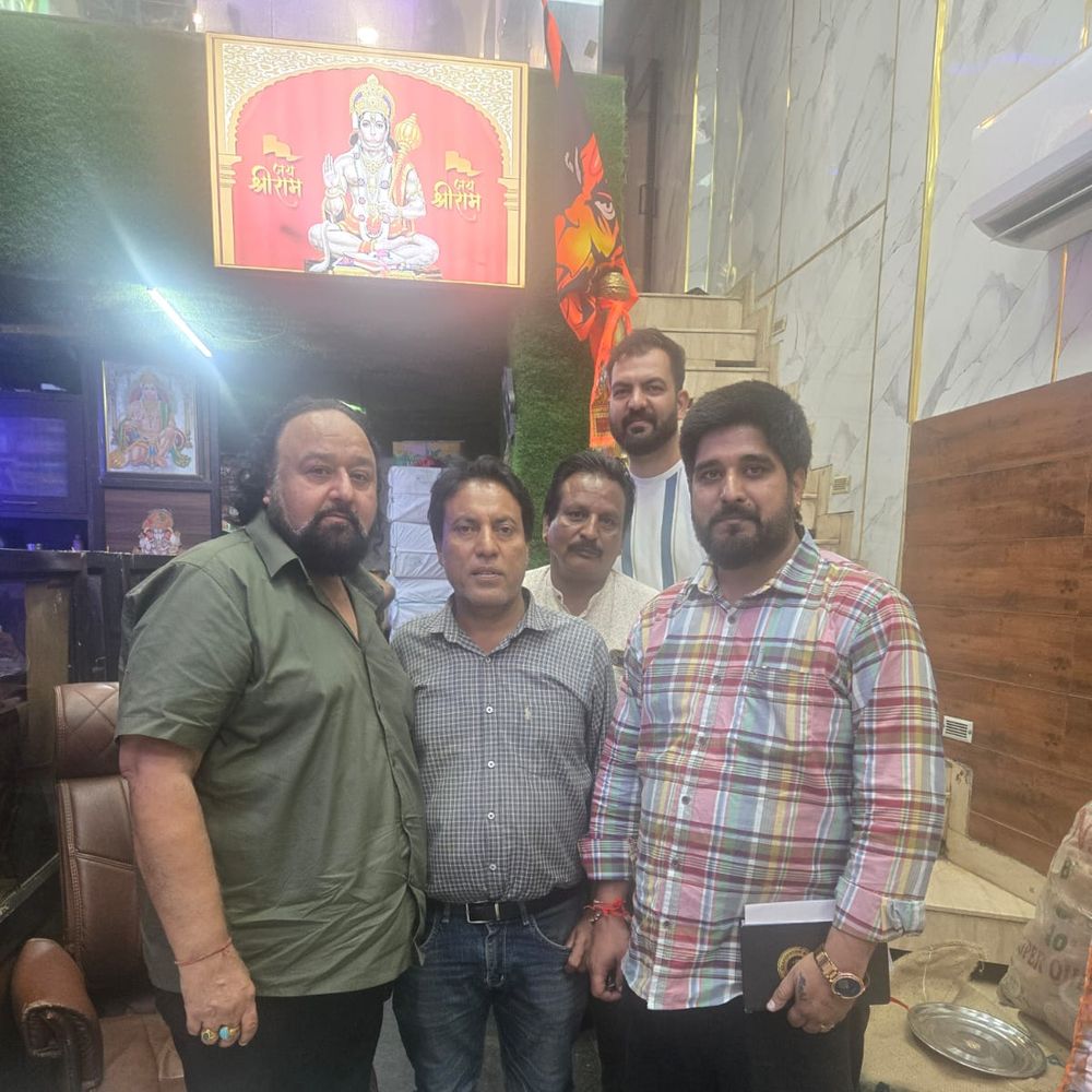 मजीठ मंडी में कैंप: 4 घंटे में निगम को जमा कराया 11.30 लाख प्रॉपर्टी टैक्स