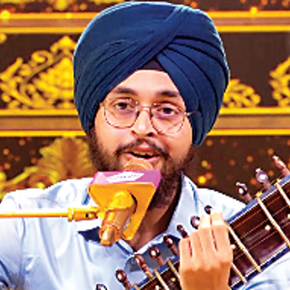 पिता को देख सहजदीप ने गजल गाना शुरू किया, सितार वादन में है नेशनल विजेता