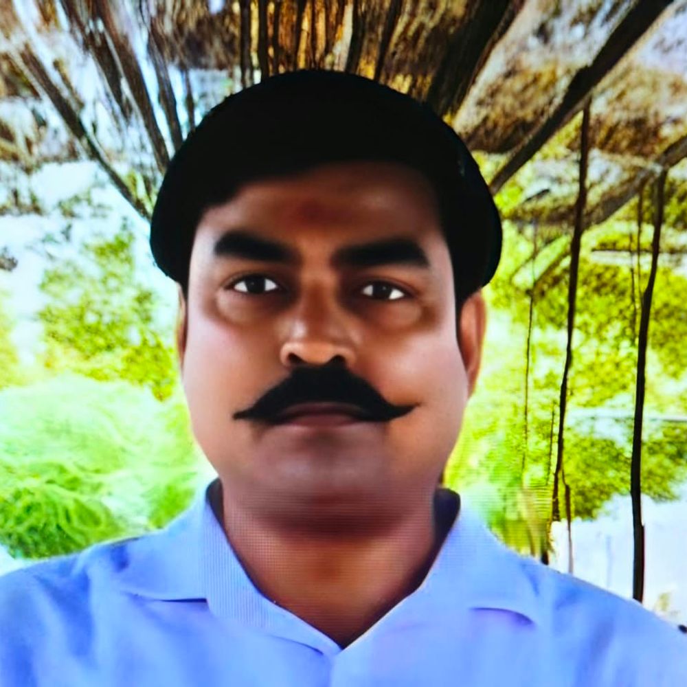 सोनभद्र में वन निगम के डीएलएम ने की आत्महत्या:गेस्ट हाउस में फंदे से लटका मिला शव, फोन नहीं उठने पर ड्राइवर देखने पहुंचा