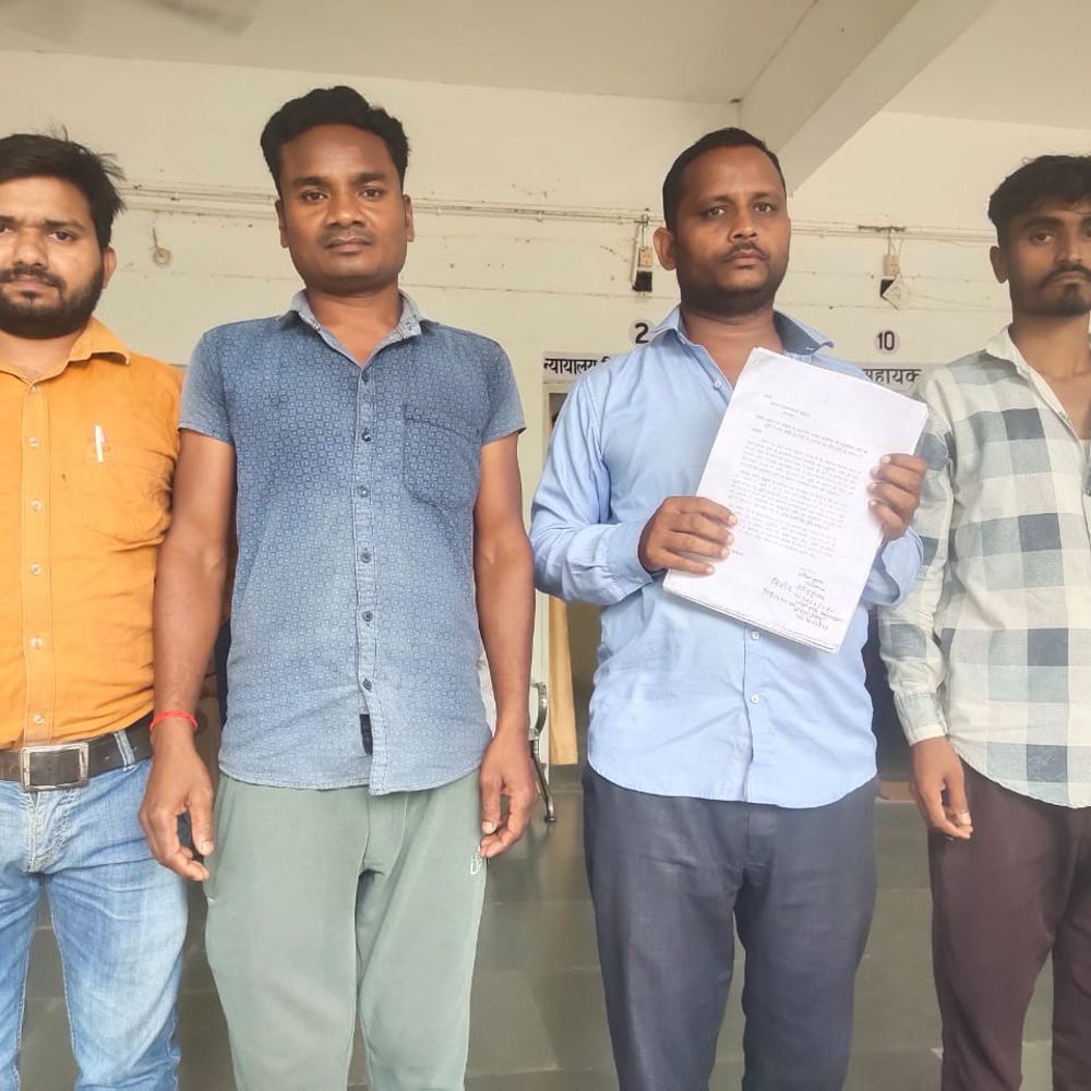 SC-सूची में अन्य जातियों के नाम शामिल करने का आरोप:घोरावल की ढुटेर ग्राम पंचायत में पीएम आवास योजना का मामला, डीएम ने रिपोर्ट मांगी