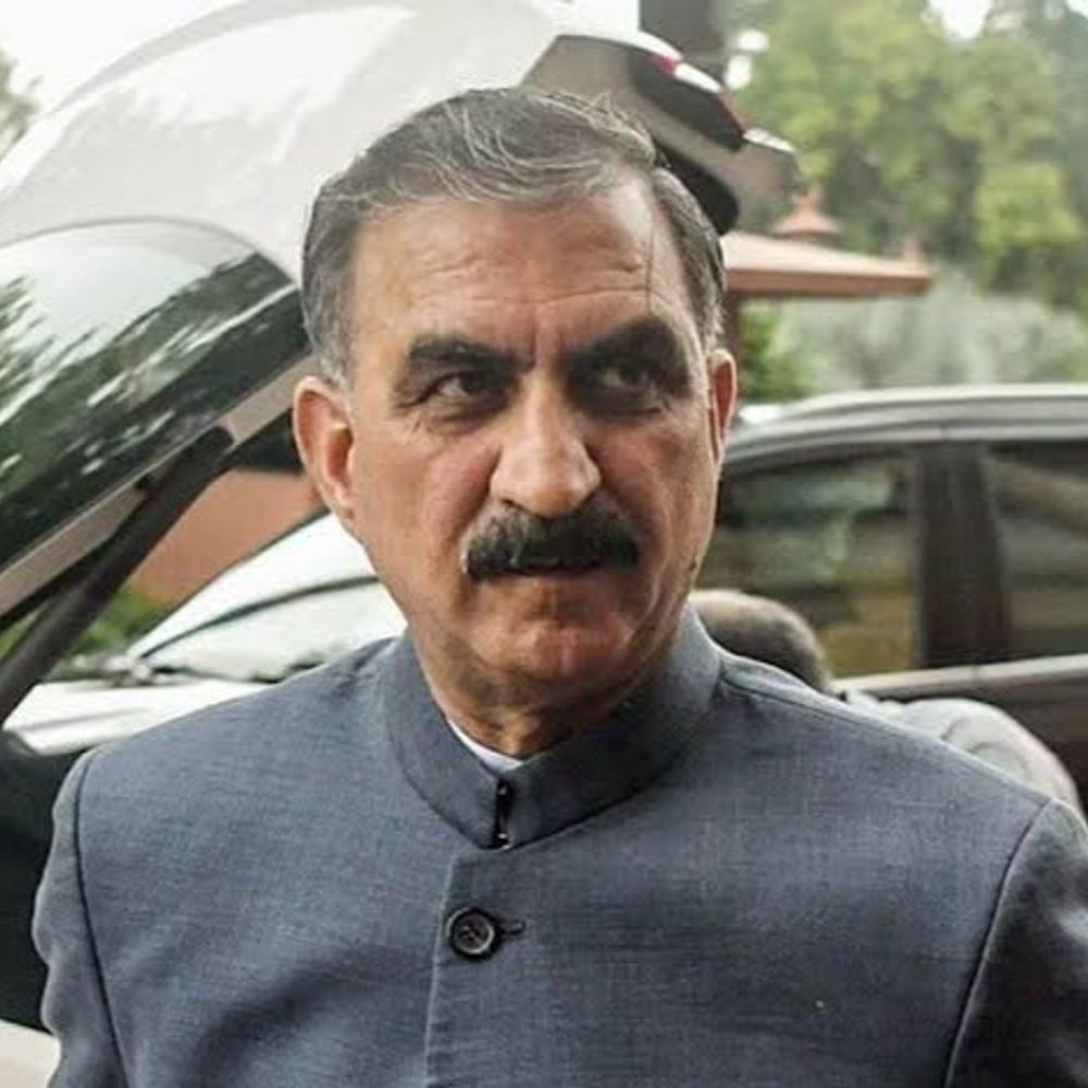 हिमाचल CM रूटीन जांच के लिए IGMC पहुंचे:चेस्ट और स्पाइन एक्स-रे करवाया; दोनों की रिपोर्ट नॉर्मल; अब ओक ओवर लौटे सुक्खू
