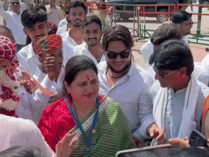 मेयर अनुसुईया बोलीं- ऑफिस आने के लिए पर्ची जरूरी नहीं:सास पार्षद रहीं, अब खुद कोटा की बनीं मेयर; 2003 से राजनीति में सक्रिय