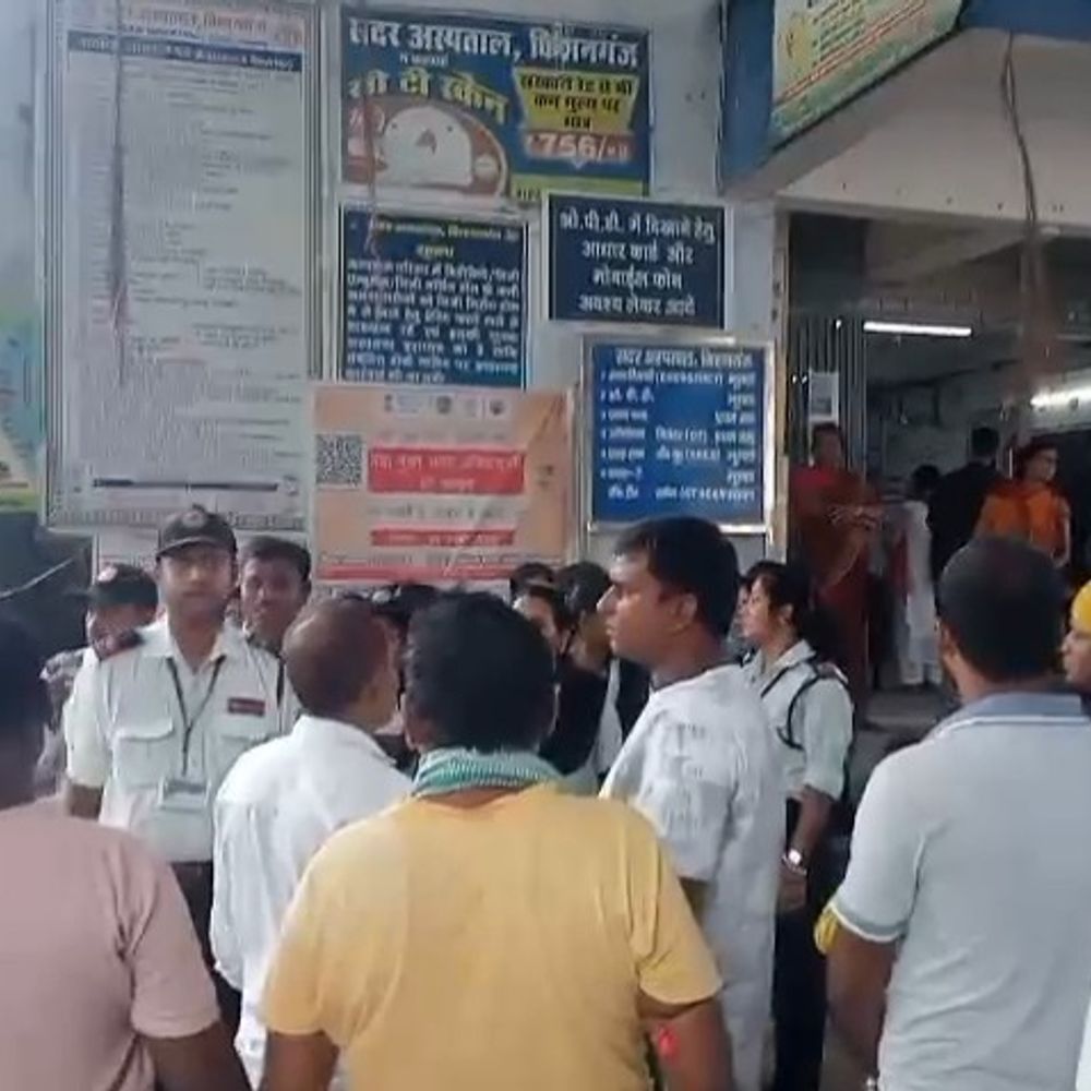 सदर अस्पताल के 60 सुरक्षाकर्मियों का 3-माह से वेतन बकाया:₹30 हजार मांगने का आरोप,एजेंसी के कर्मियों ने किया प्रदर्शन