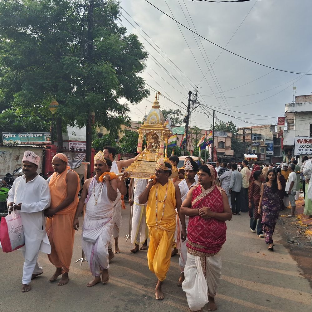 पर्युषण पर्व का समापन, जैन समाज ने मांगी उत्तम क्षमा:शोभायात्रा निकली, मुनि विवेक सागर महाराज ने कहा- विरोधियों से भी क्षमा मांगें