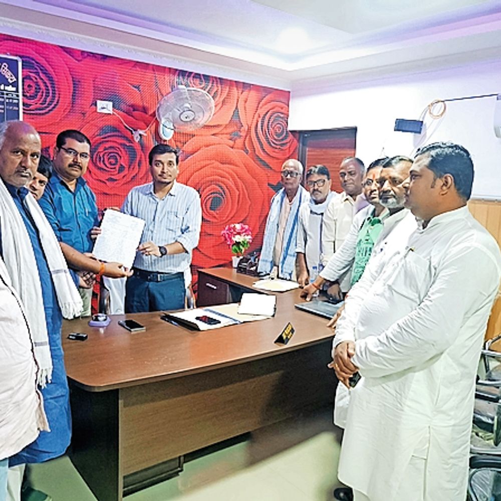 सूची में सैकड़ों पात्र परिवारों के नाम नहीं, पहले से सूचीबद्ध नाम भी हट गए