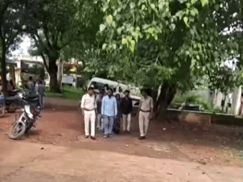 राजस्थान में बंधक बने 6 मजदूर छुड़ाए:अशोकनगर पुलिस ने नीमकाथाना से मुक्त कराये, परिजनों को सौंपा
