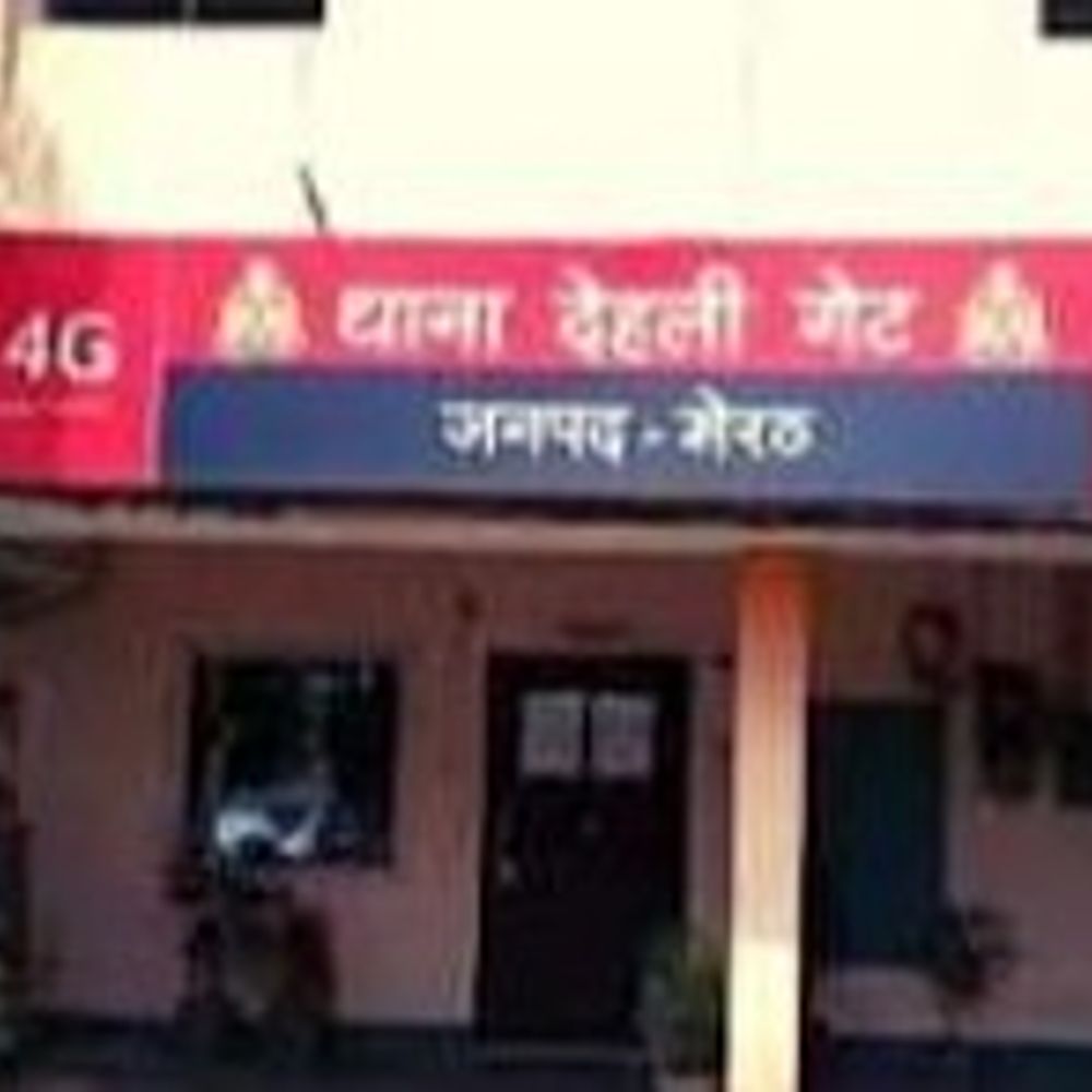 मेरठ में 29 साल के युवक ने किया सुसाइड:कमरे में मिली डेडबॉडी, दोपहर तक नहीं उठा तो मां पहुंची, दरवाजा तोड़कर निकाली लाश