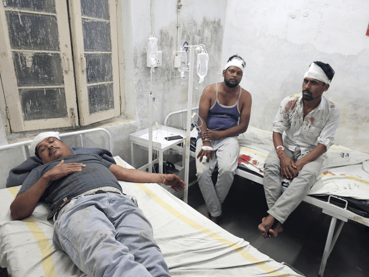 ढाबे पर खाना खाने को लेकर विवाद:मंदसौर में तीन पर लाठी-तलवार से हमला; सांप निकलने के बाद गाली-गलौज से बढ़ा विवाद