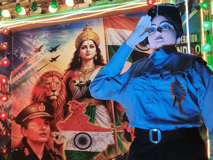 देवास में गणेश विसर्जन जुलूस देशभक्ति के रंग में रंगा:ऑपरेशन सिंदूर की झांकी छाई; 80 से ज्यादा प्रतिमाएं-झांकियां शामिल