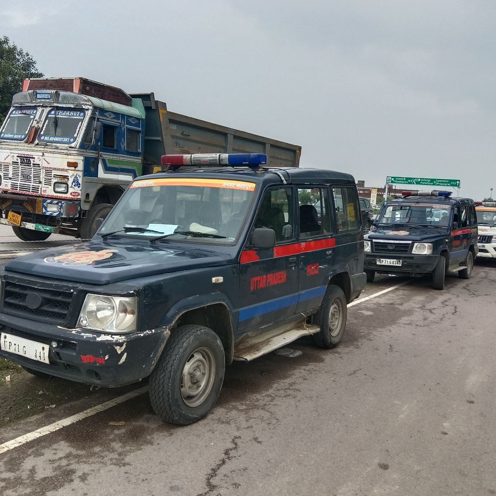 किसान को आत्महत्या के लिए उकसाने का आरोप:फतेहपुर में रिश्तेदारों समेत छह लोगों पर मुकदमा दर्ज, जमीन विवाद और पैसों का मामला