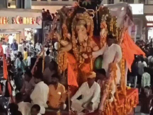 भीलवाड़ा में अनंत चतुर्दशी पर गणपति विसर्जन:जुलूस में भक्तों ने लगाए जयकारे, देर रात तक चलता रहा भक्ति का दौर