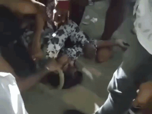 कुएं में गिरने से 22 साल की युवती की मौत:दो रेस्क्यू टीमों ने 2 घंटे मशक्कत कर निकाला, परिजन बोले-अचानक पैर फिसल गया
