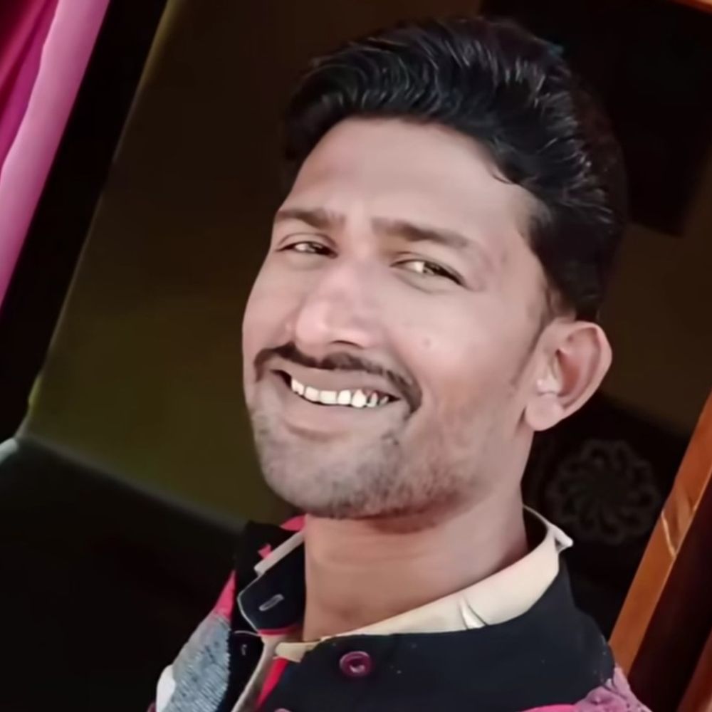 सागर में सड़क हादसे में डायल-112 के पायलट की मौत:रात में बाइक से घर लौट रहा था; सड़क पर घायल मिला