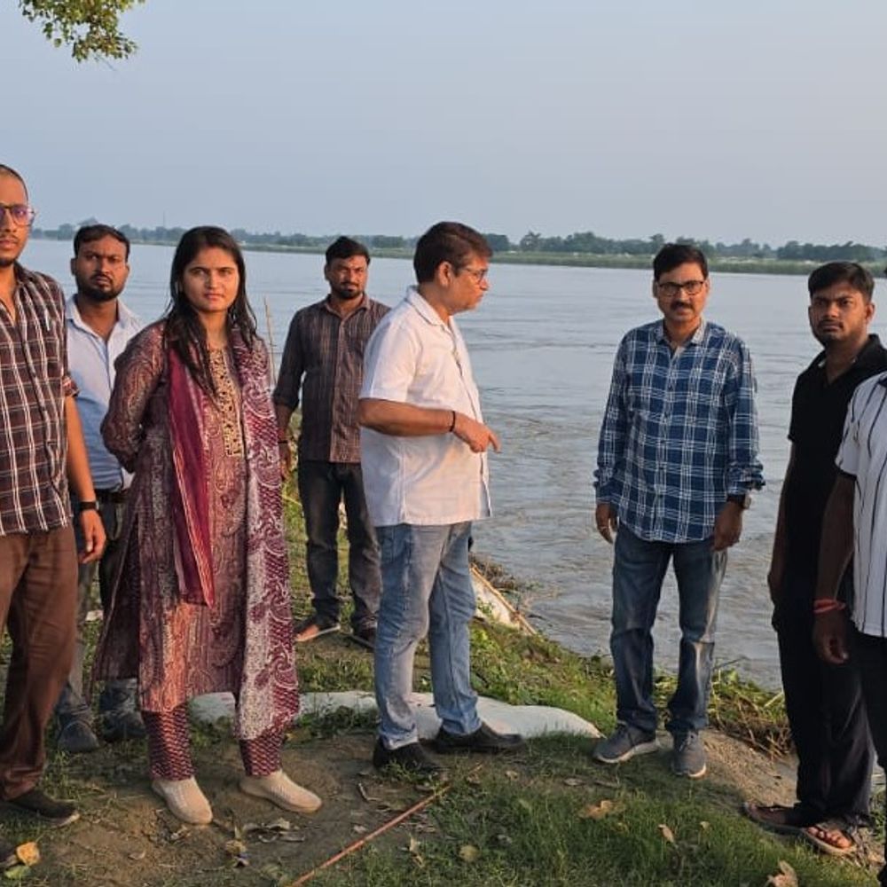 नेपाल के तराई क्षेत्र में भारी बारिश,गंडक में बढ़ा जलस्तर:सरैया, पारू और साहेबगंज में अलर्ट; बागमती खतरे के निशान से 90 सेंटीमीटर ऊपर