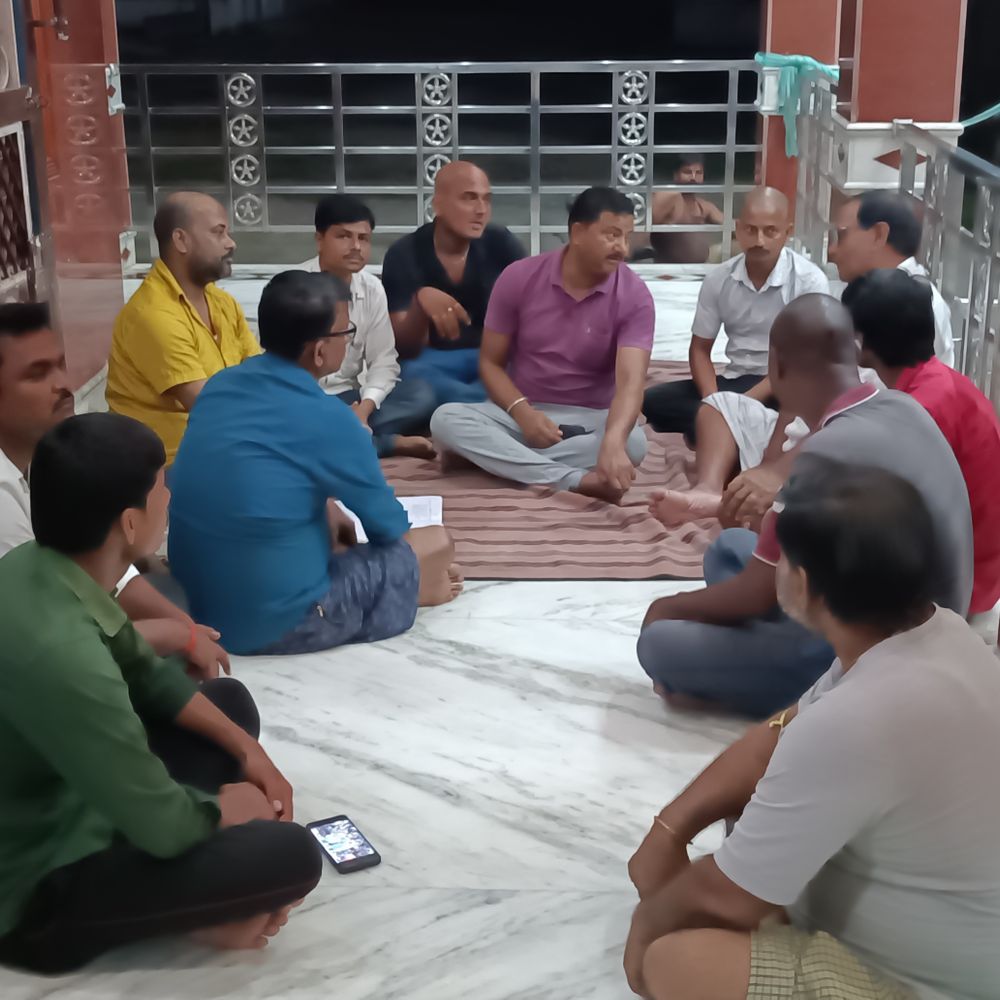 बलभद्रपुर में दुर्गापूजा समिति की बैठक:सीसीटीवी लगाने, भीड़ नियंत्रण और श्रद्धालुओं की सुविधा पर चर्चा