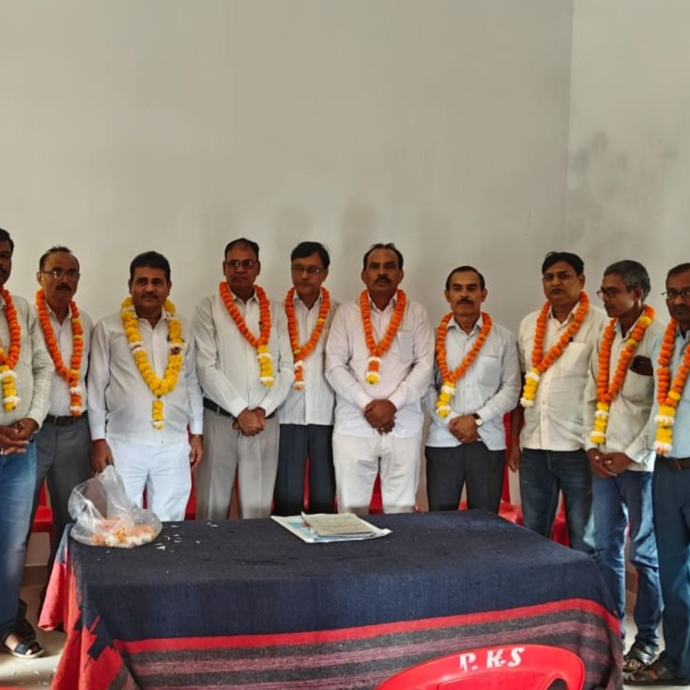 फतेहपुर में पासी कल्याण समिति चुनाव:वासुदेव पासी को अध्यक्ष और प्रदीप पासवान को महासचिव चुना गया