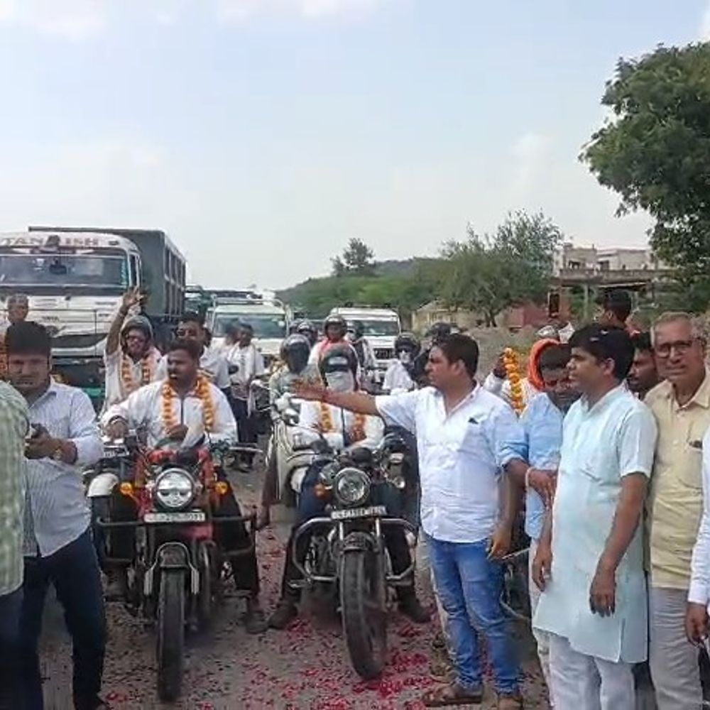 'सेवा संकल्प अभियान यात्रा' कोटपूतली पहुंचने पर स्वागत:गौशाला में गौ सेवा हुई, विकास कार्यों पर ग्रामीणों से बातचीत की